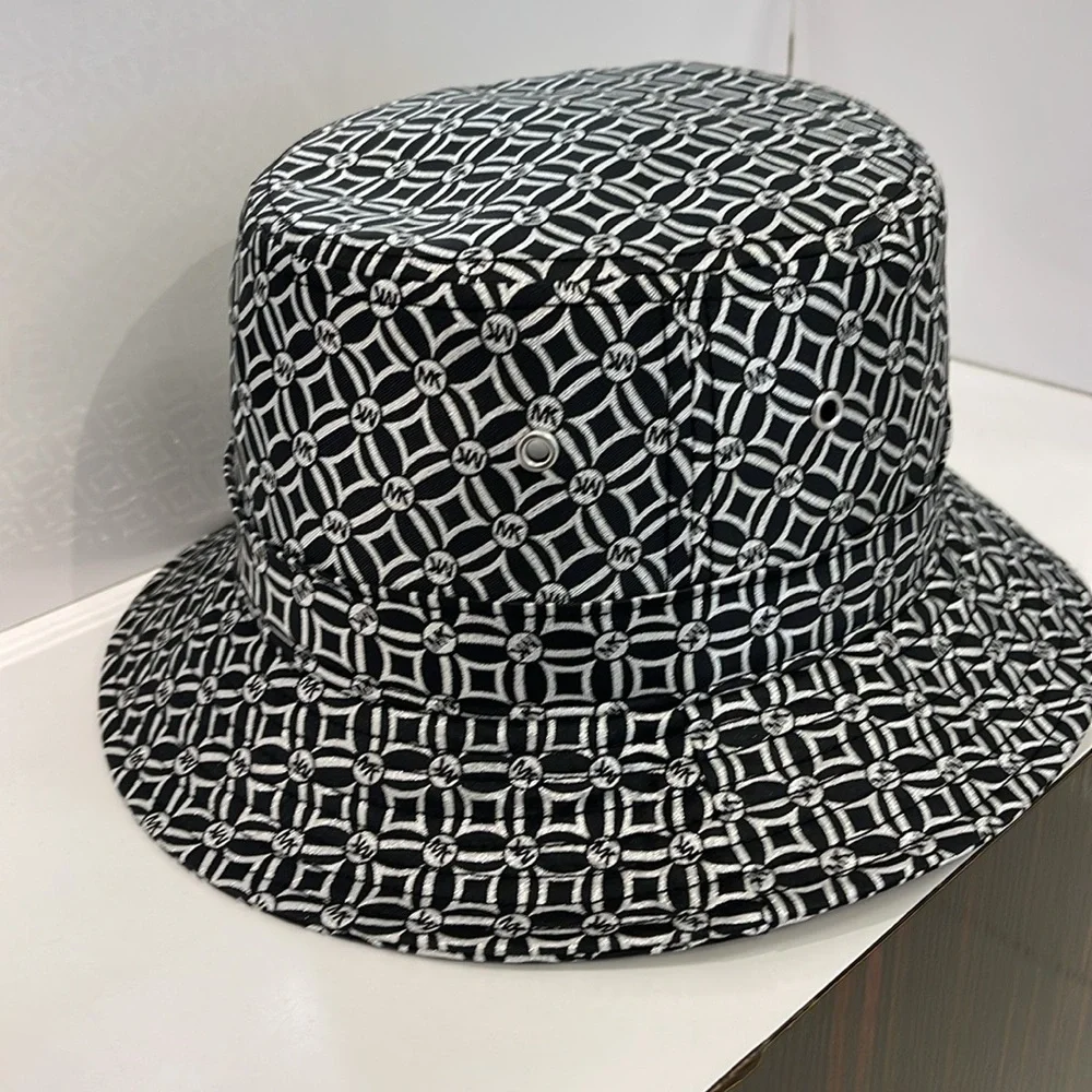 Michael Kors Women’s MK Logo Jacquard Bucket Hat
Black 
NWT - Picture 9 of 16